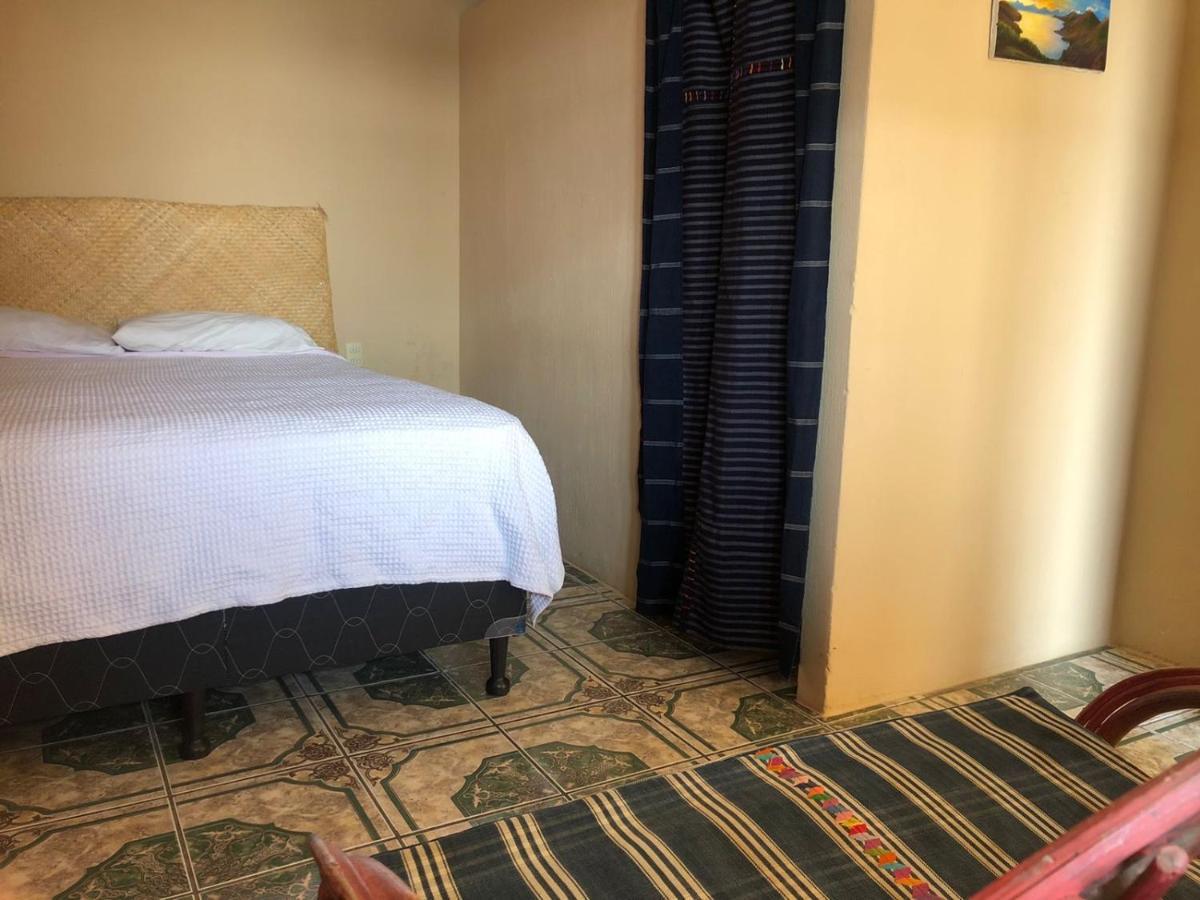Kawoq Guesthouse San Pedro La Laguna Bagian luar foto