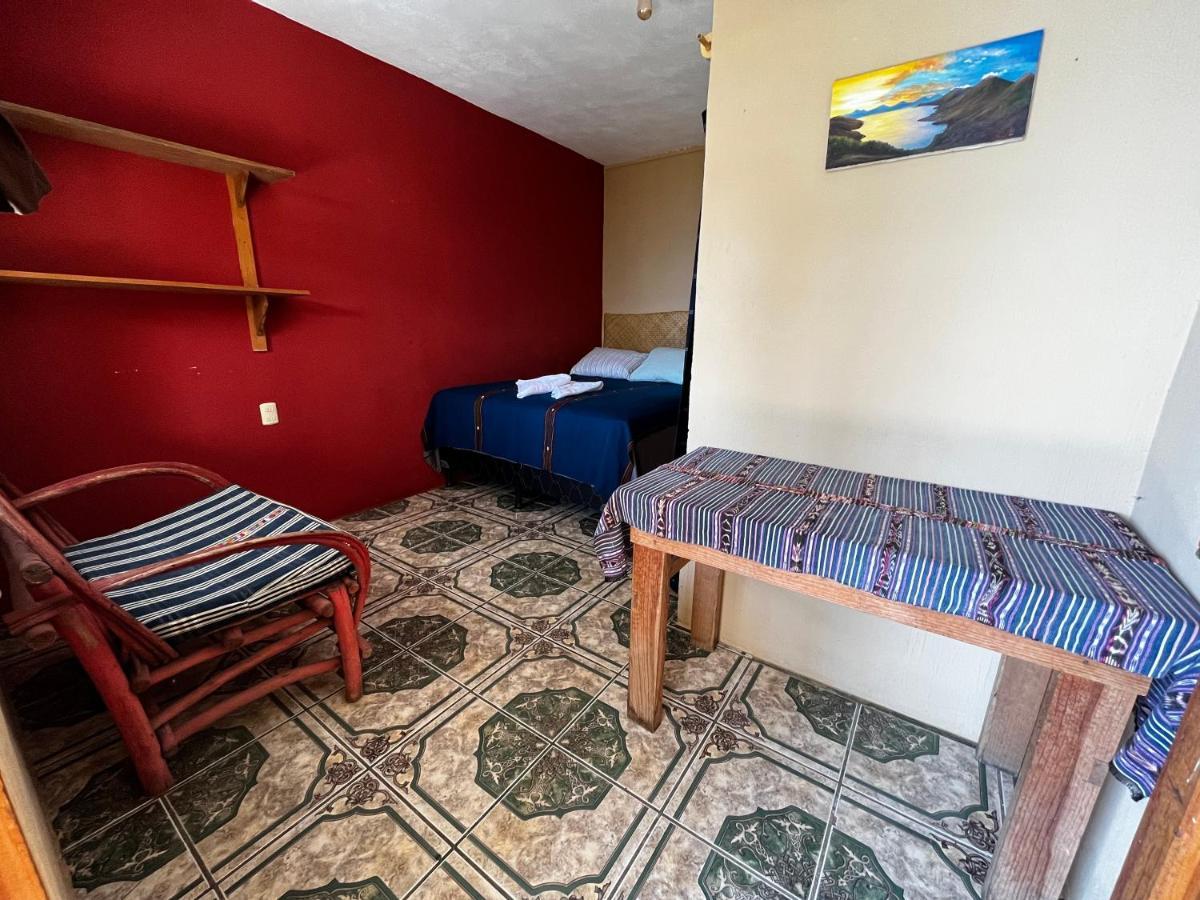 Kawoq Guesthouse San Pedro La Laguna Bagian luar foto